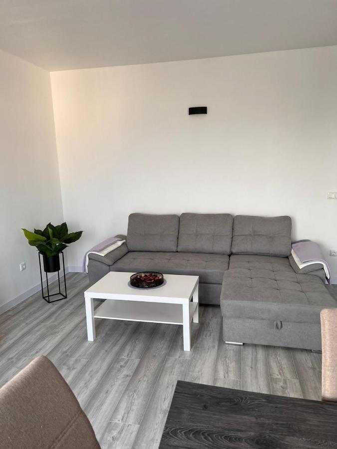 Apartment Lena Baška Voda Zewnętrze zdjęcie
