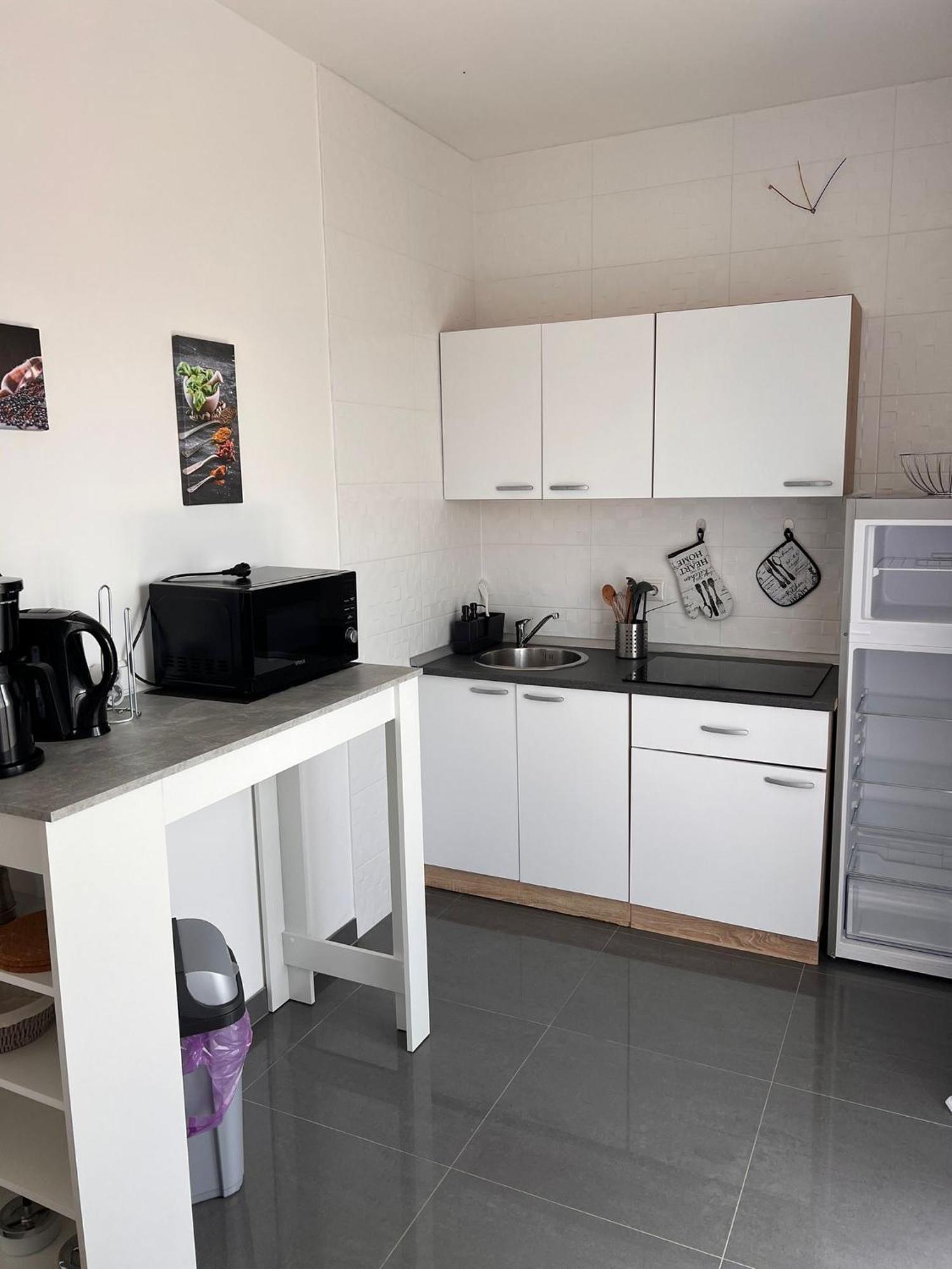 Apartment Lena Baška Voda Zewnętrze zdjęcie